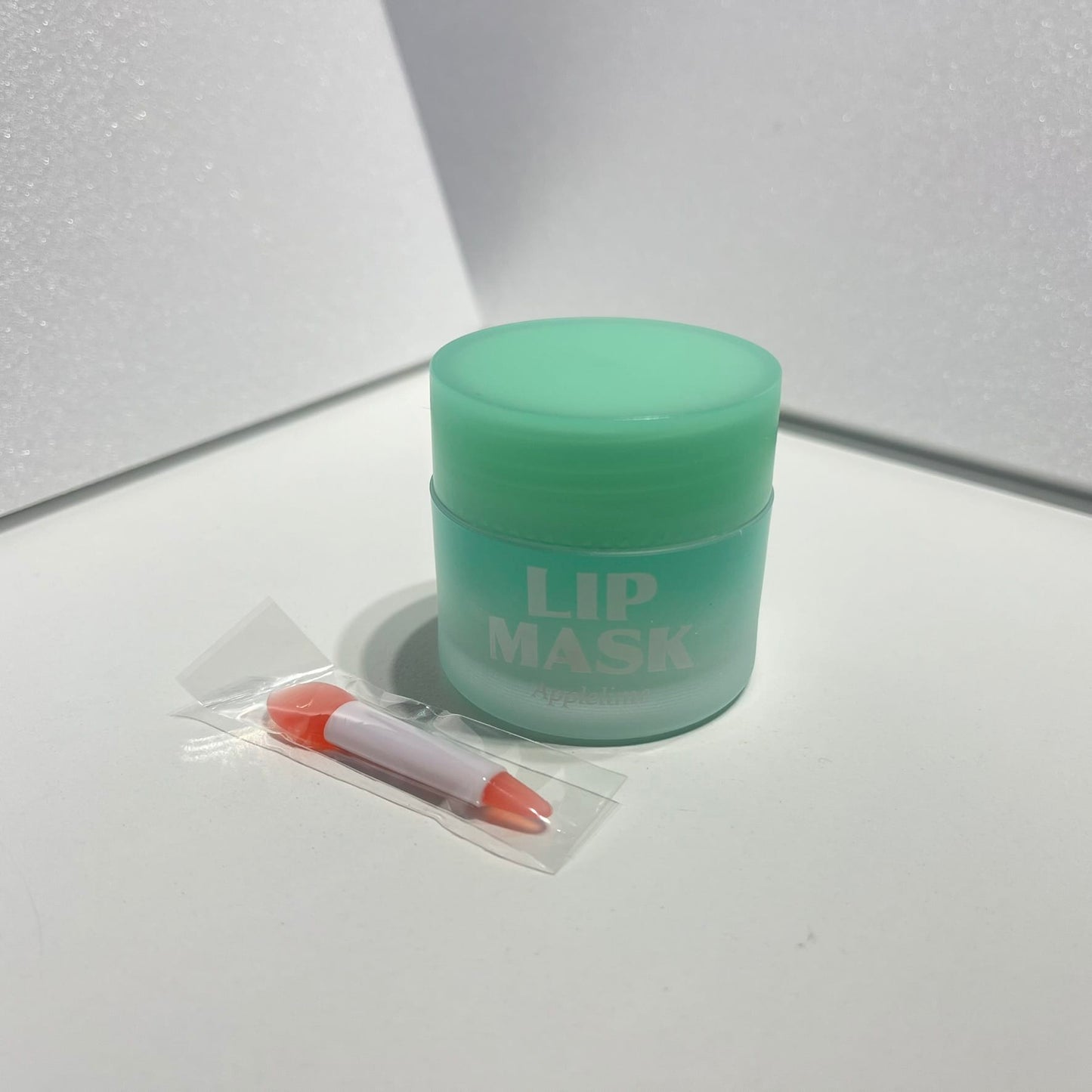natural lip sleeping mask with vitamin E