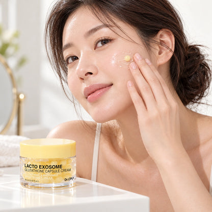 Glutathione face cream with vitamin C and niacinamide for a daily glow routine, always follow with sunscreen