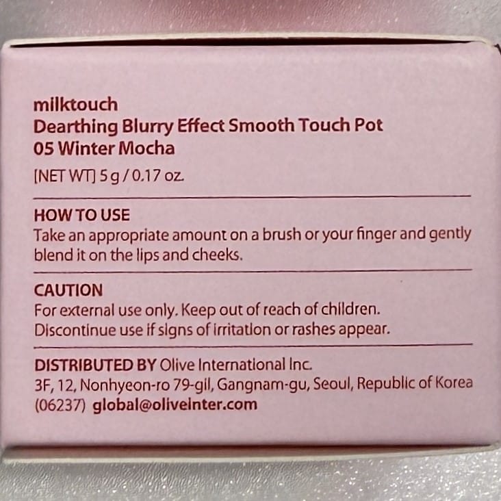 blush lips effect with mocha cream blush