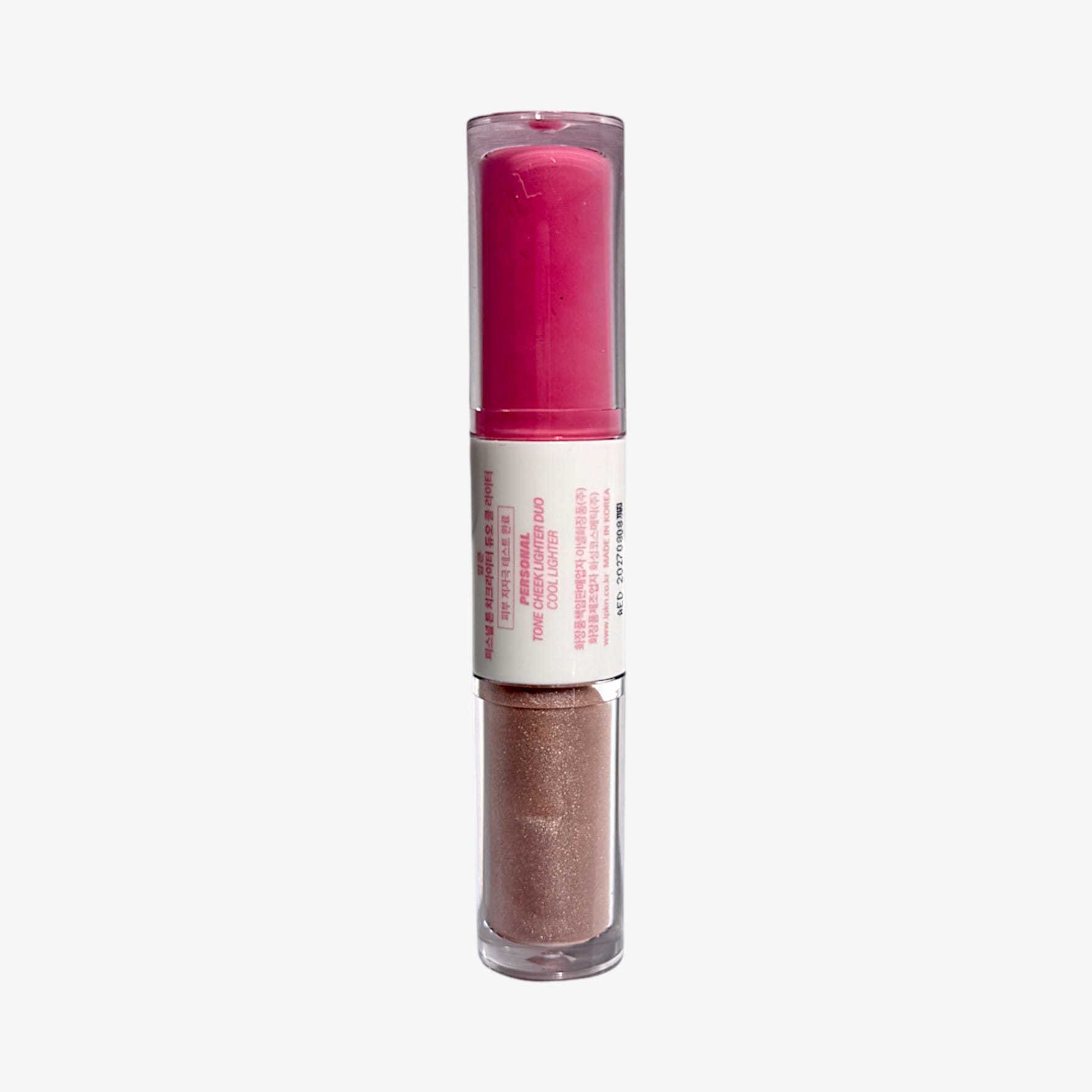Cream highlighter stick with dewy glow for cool tone makeup