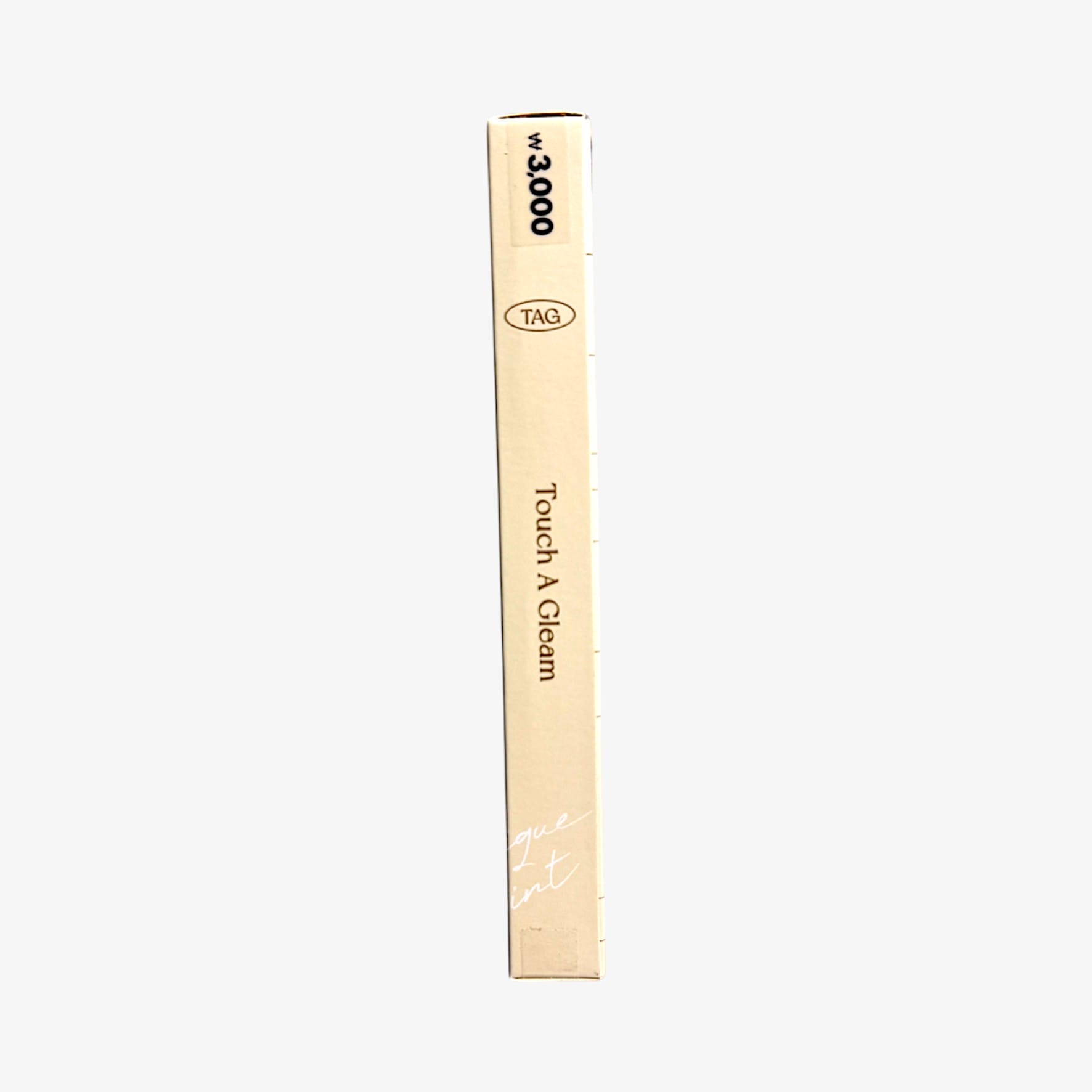 ash brown eyebrow pencil with subtle finish