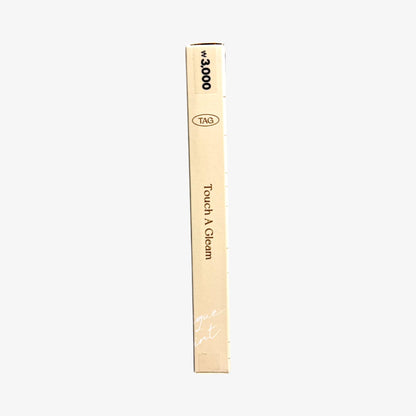 ash brown eyebrow pencil with subtle finish