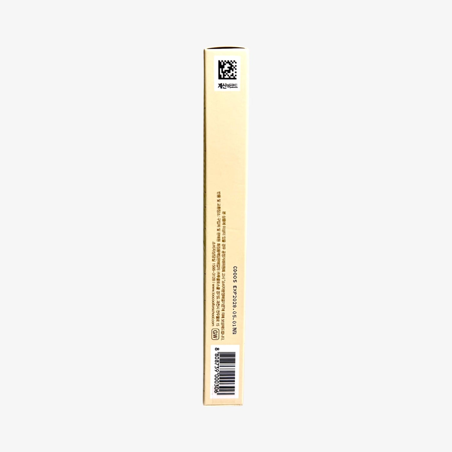 micro light brow pencil for subtle brow shaping