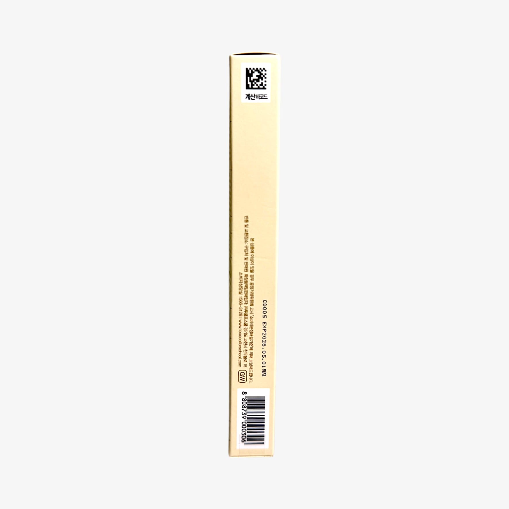 micro light brow pencil for subtle brow shaping