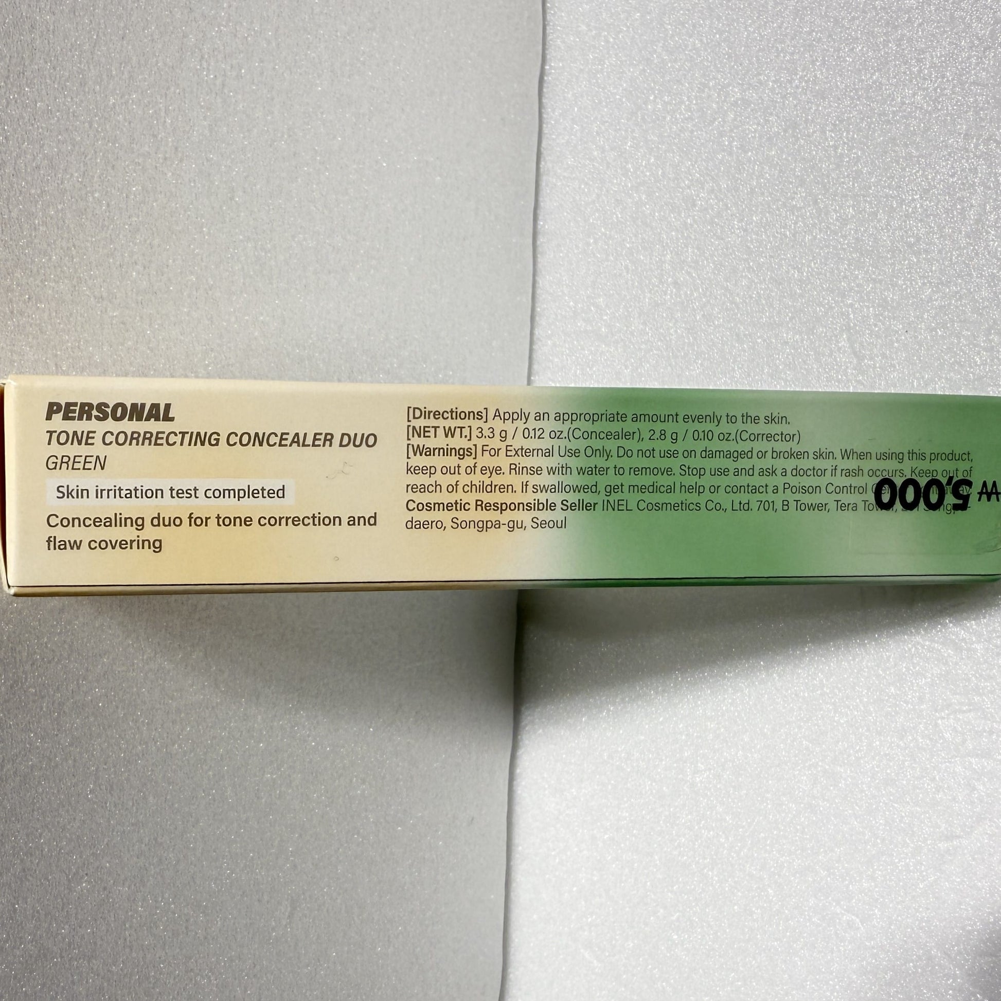 Korean makeup concealer with dual tip design