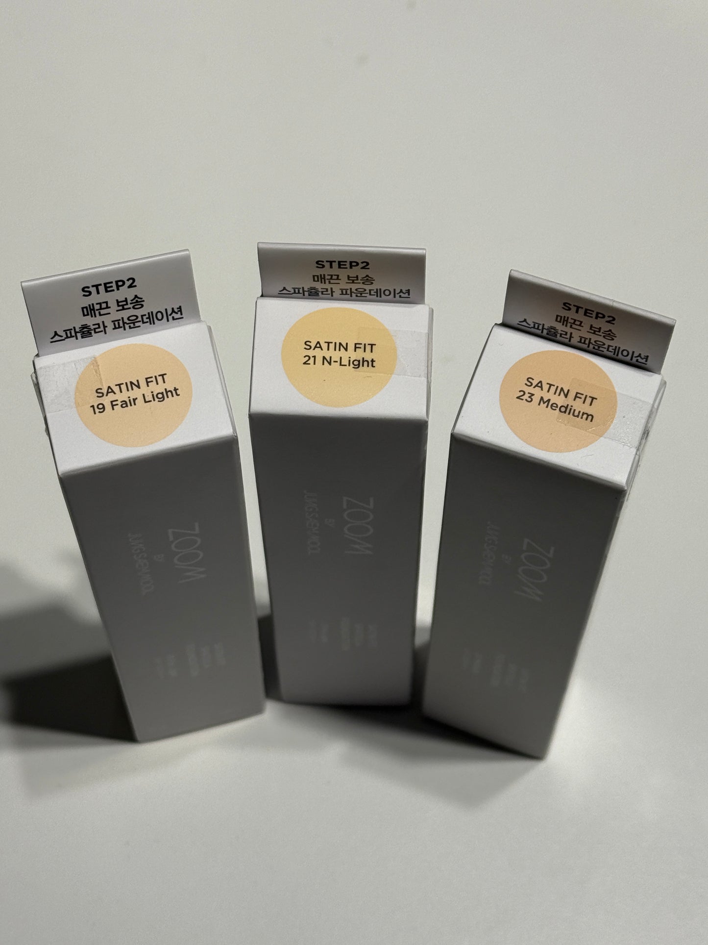 korea daiso lightweight foundation