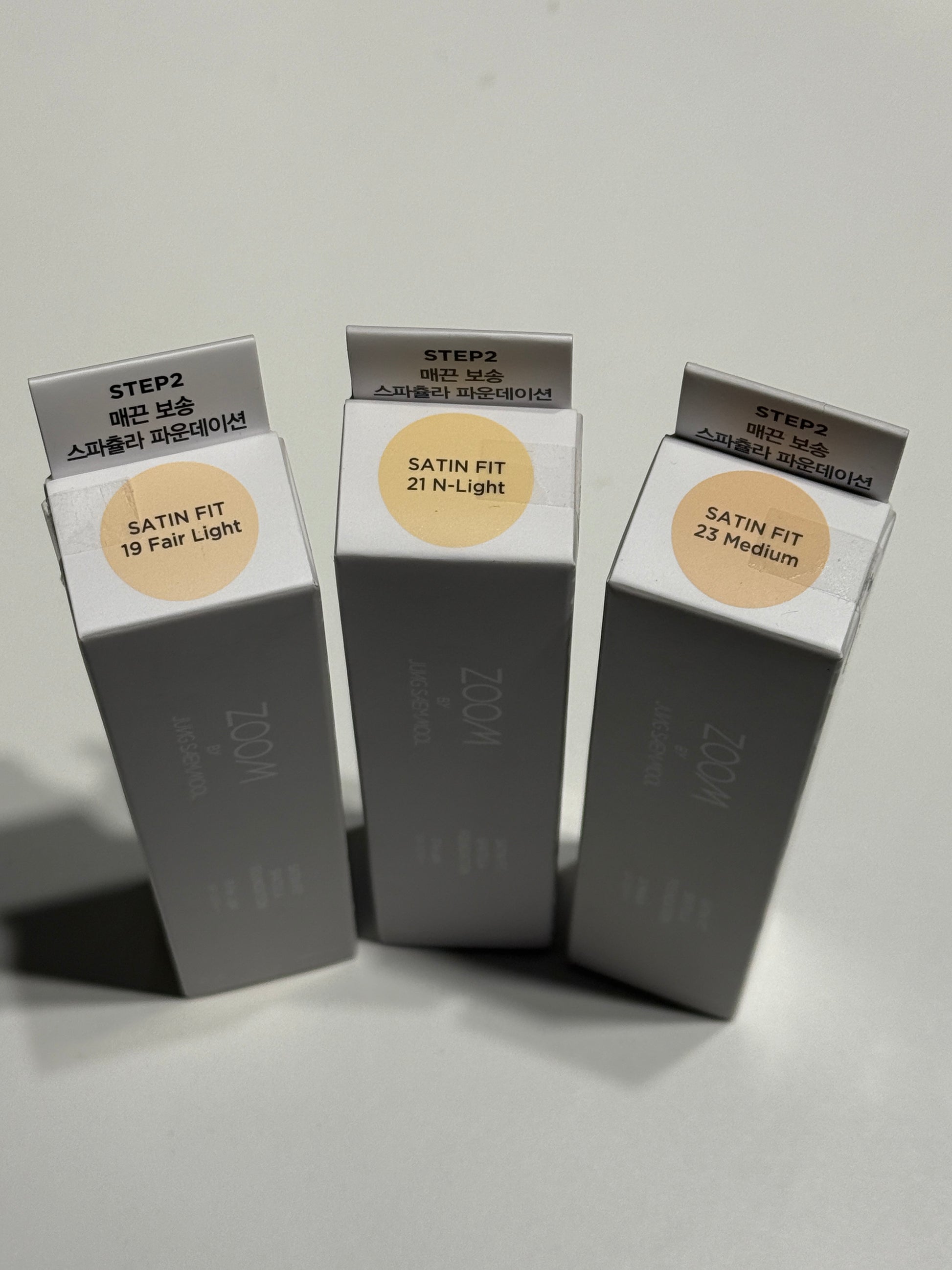 korea daiso lightweight foundation