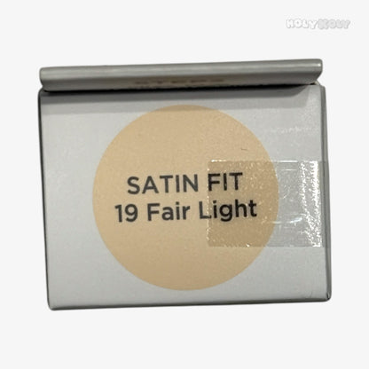 glass in skin dewy skin makeup