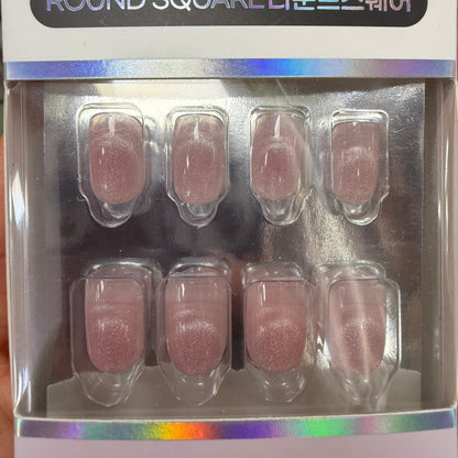 Too Cool For School Icing Magnet Real Wear Nail Tip – Press On Nail Set Magnetic | Best Magnetic Press On Nail Set