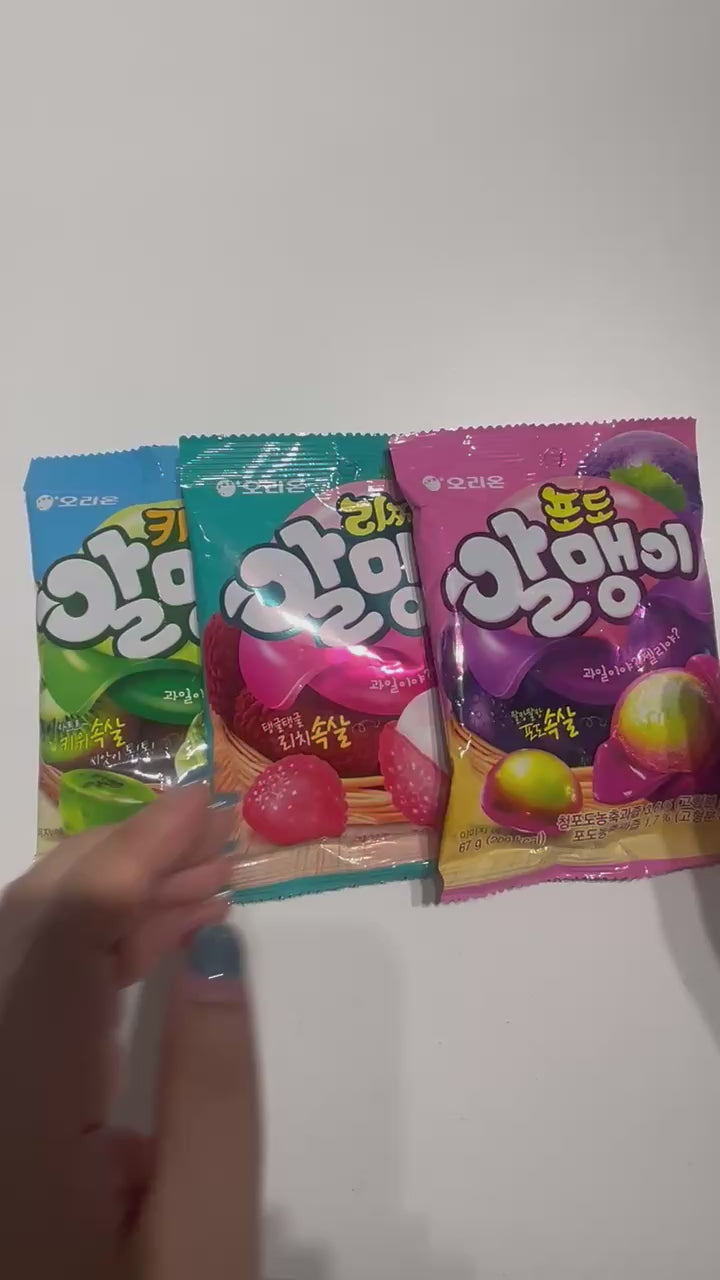 fruit jelly snack made with real grape juice