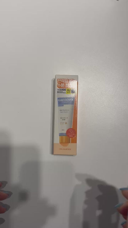 moisturizing face spray with sunblock protection