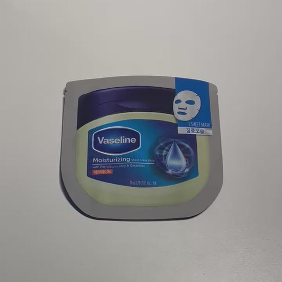 moisturizing face mask with vaseline