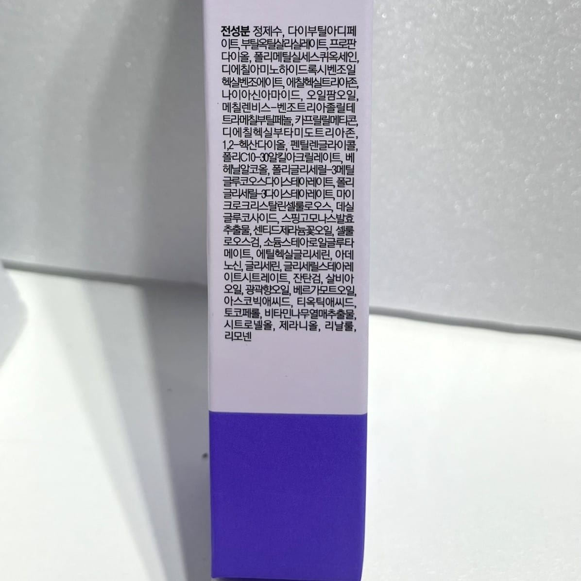 sunscreen with cica and panthenol for soothing care